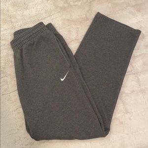 Nike Sweatpants (Men’s Medium)